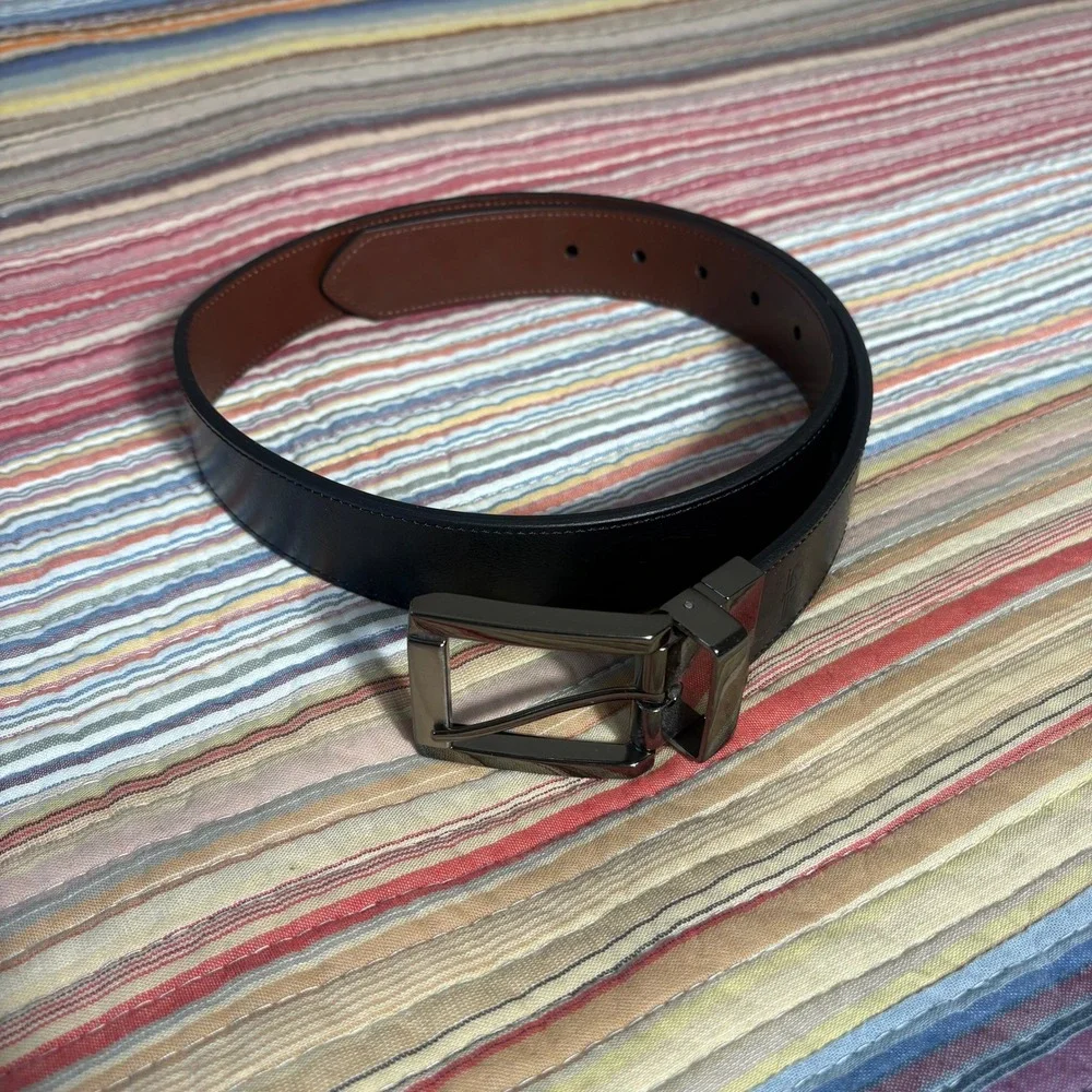 Dockers Mens Leather Belt Black & Brown Gunmetal Buckle 32/80 JBI Guatemala